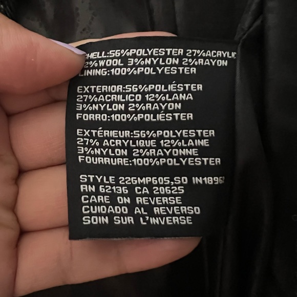 Guess Jacket - Large - Picture 2 of 5